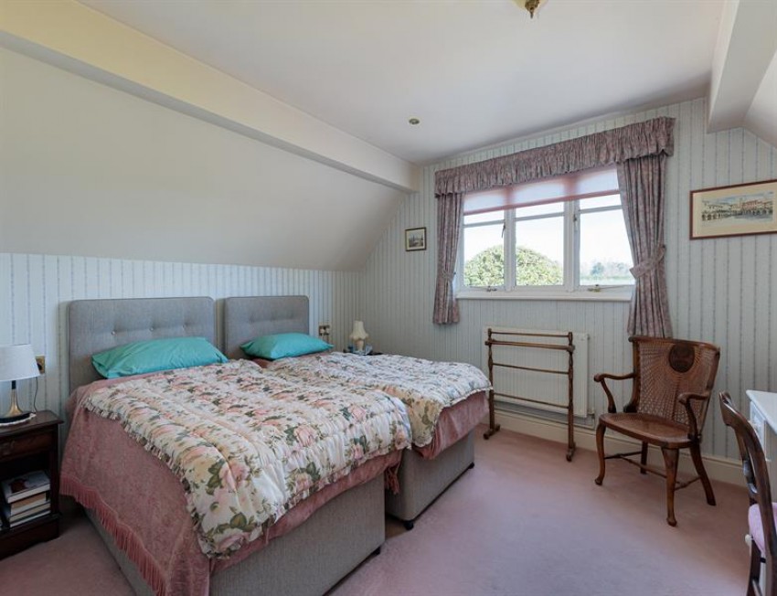 Images for Just under 2900 square feet and circa half an acre in Aston Lane