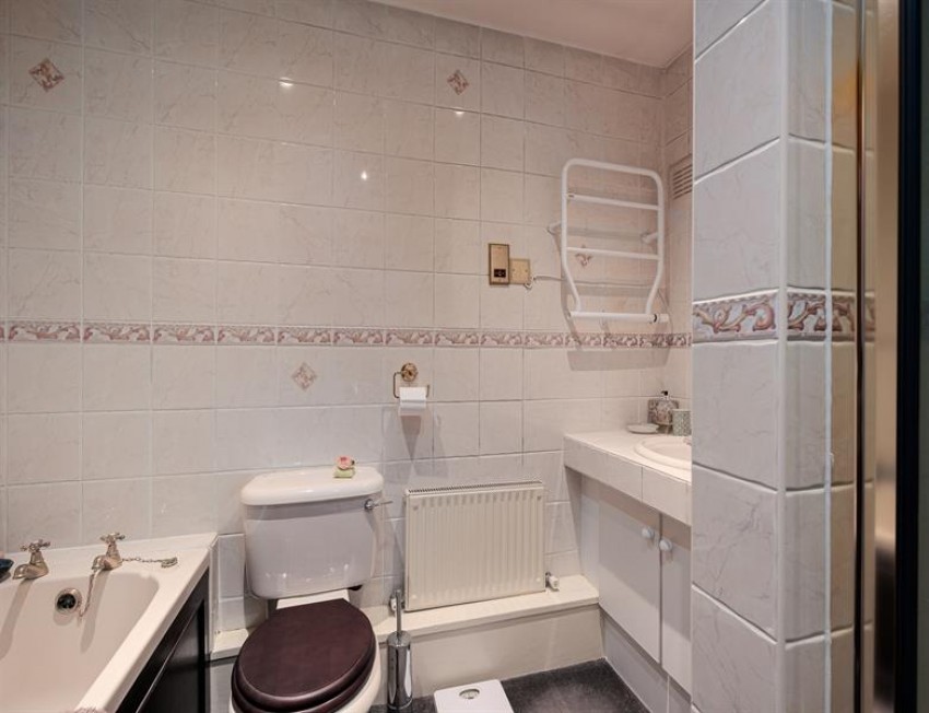 Images for Just under 2900 square feet and circa half an acre in Aston Lane