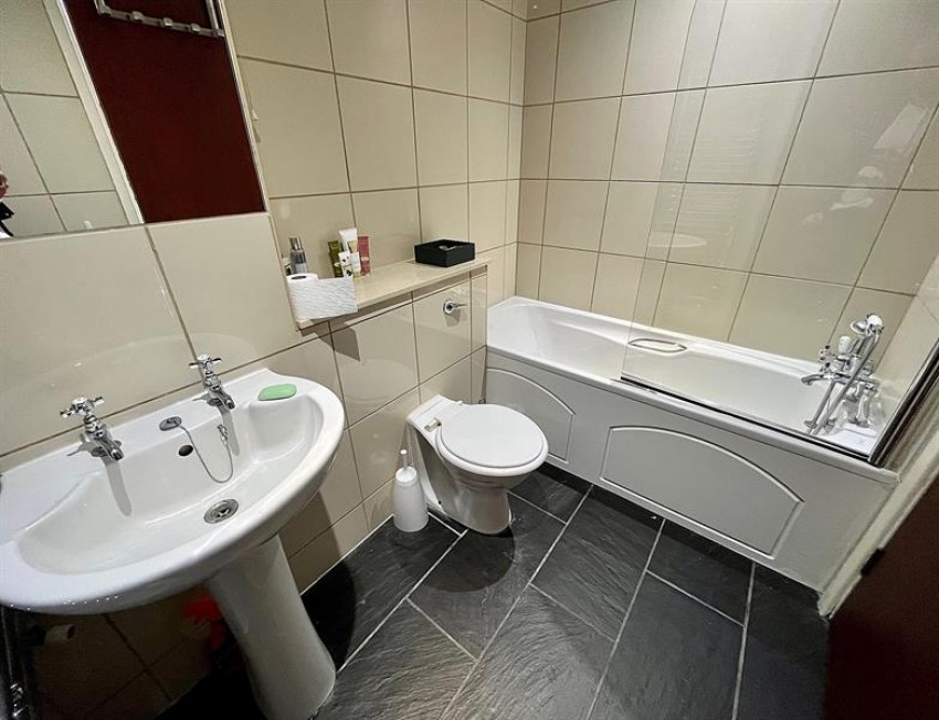 Images for Drayton Manor, Parrs Wood Road, East Didsbury