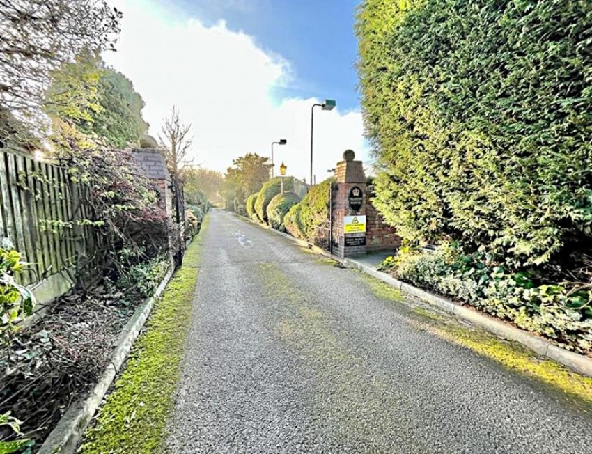 Images for Drayton Manor, Parrs Wood Road, East Didsbury
