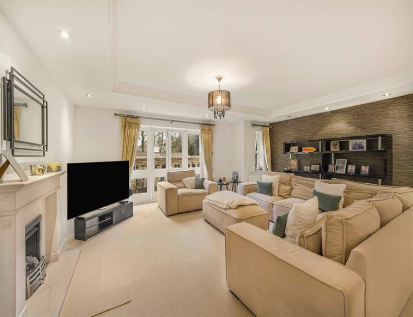 Images for Hazelmere, The Springs, Bowdon- First Floor Apartment with Garage