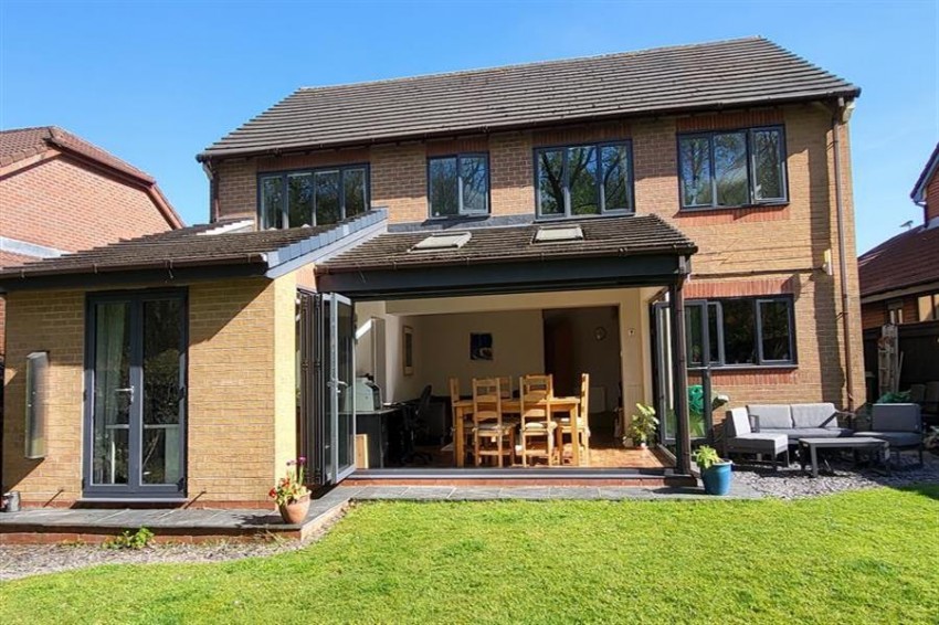 Images for Barshaw Gardens, Appleton, Warrington
