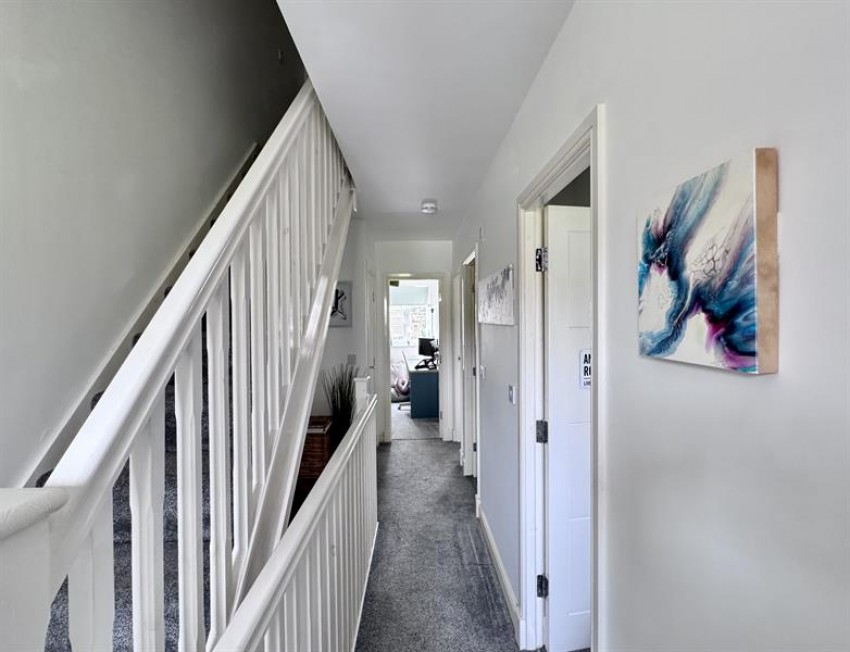 Images for Park View, Hadfield, Glossop