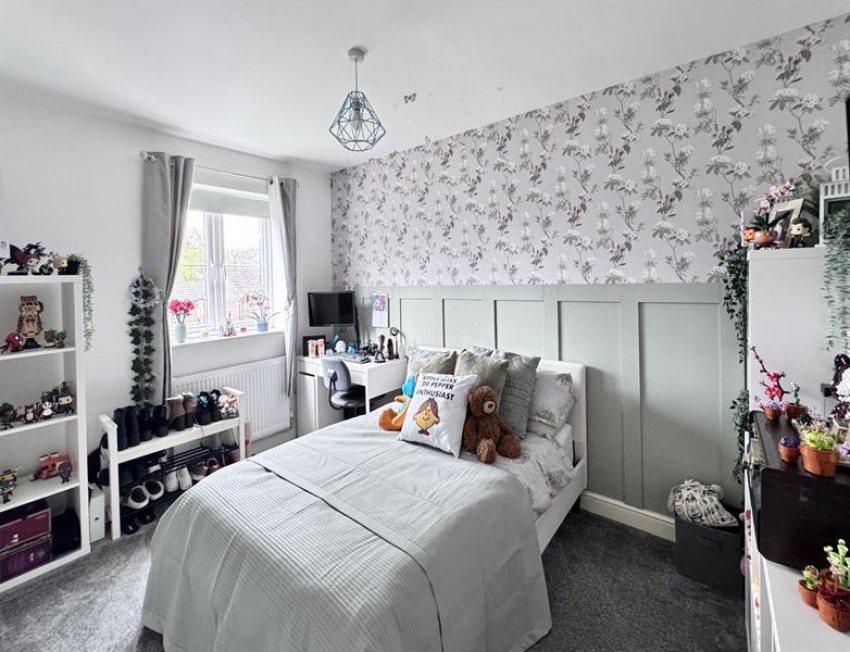 Images for Park View, Hadfield, Glossop