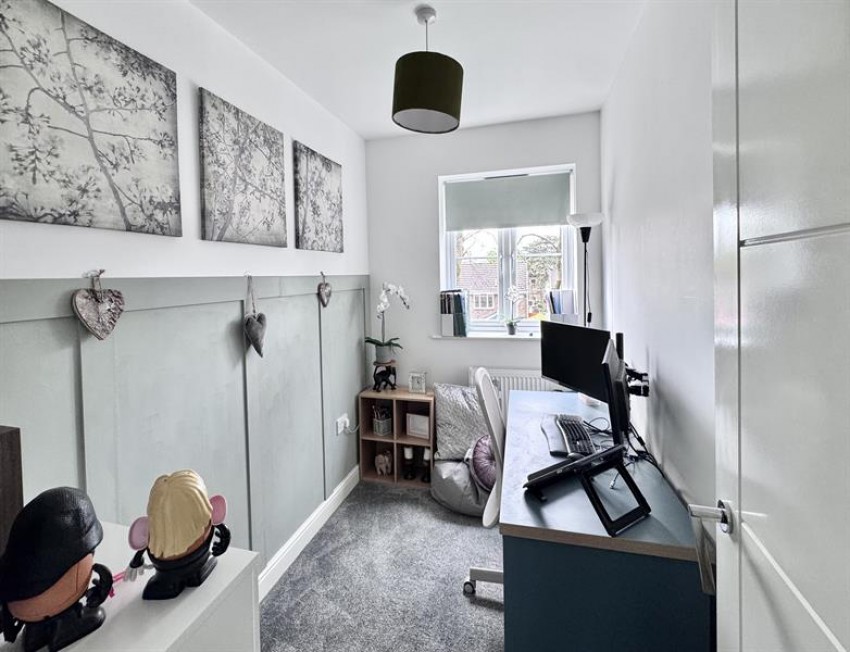 Images for Park View, Hadfield, Glossop