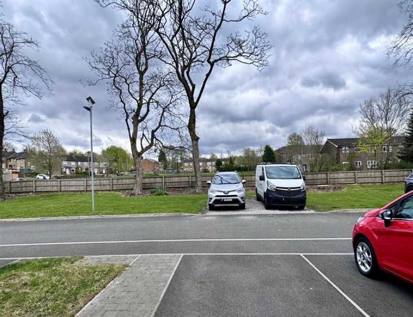 Images for Park View, Hadfield, Glossop