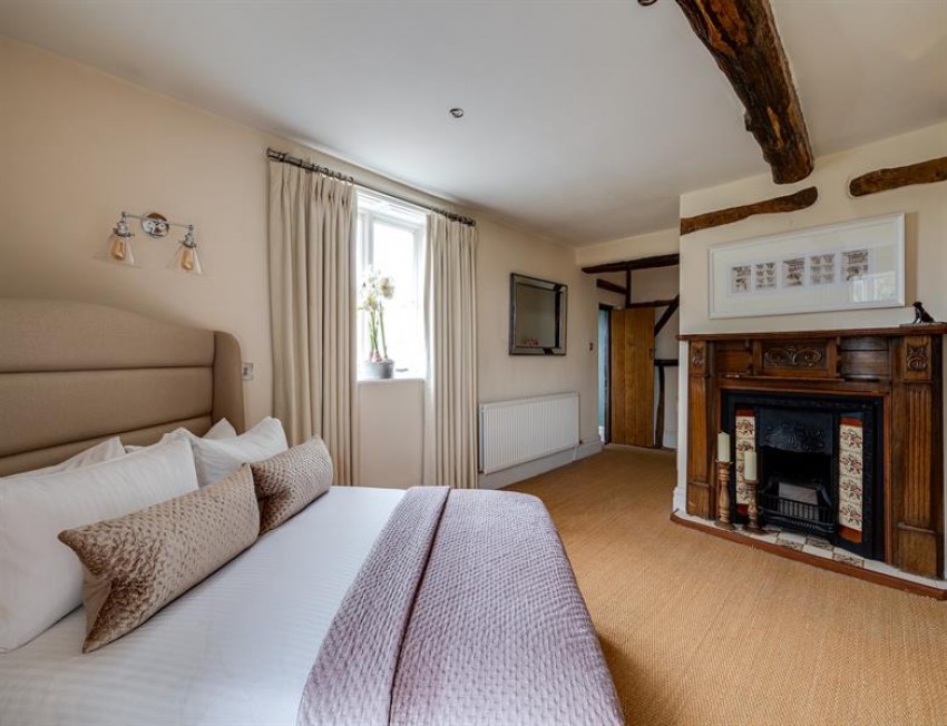 Images for Outstanding country house in over seven acres, just outside Tattenhall village