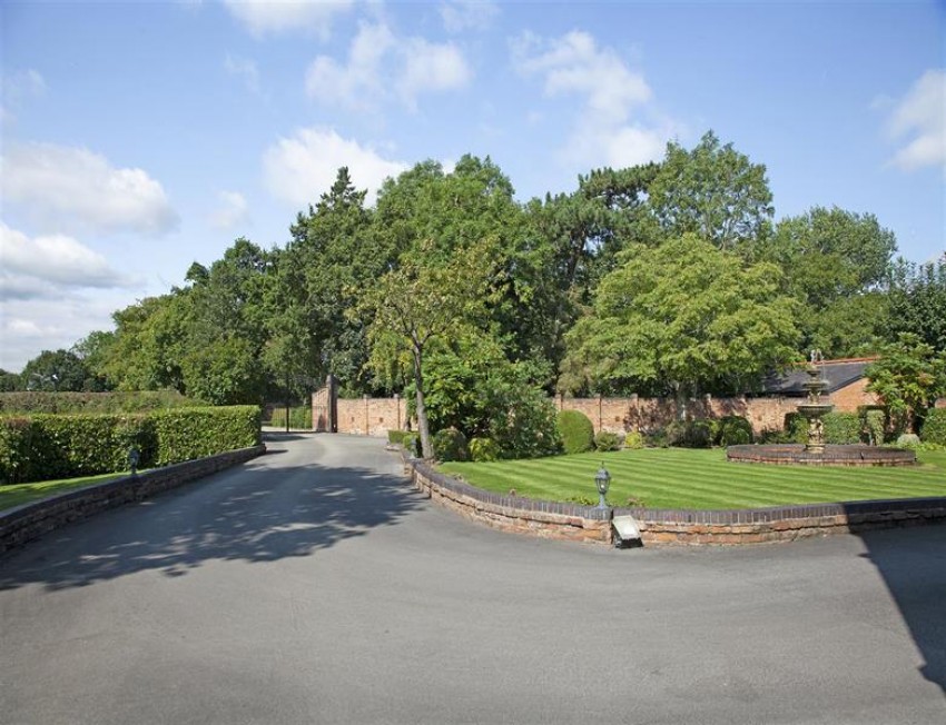 Images for Outstanding country house in over seven acres, just outside Tattenhall village