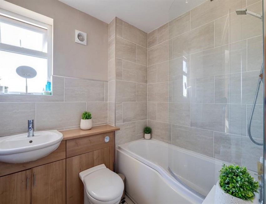 Images for Four bedroom detached house with excellent views and modern layout