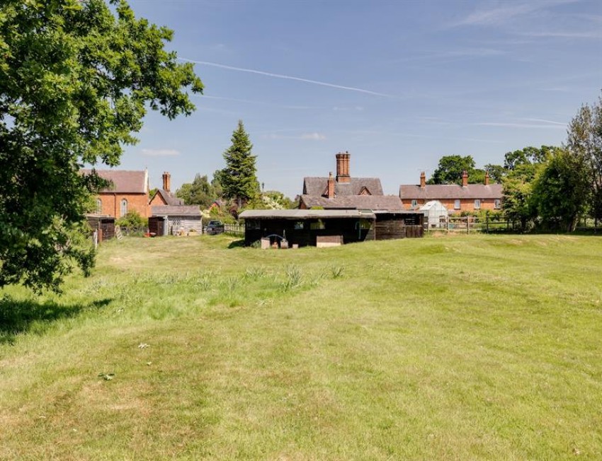 Images for Iconic extended cottage with circa three acres and views of two castle in Tiverton
