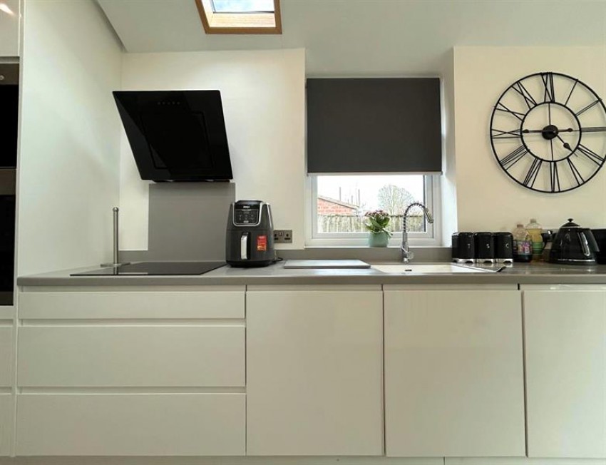 Images for Barnfield Crescent, Sale