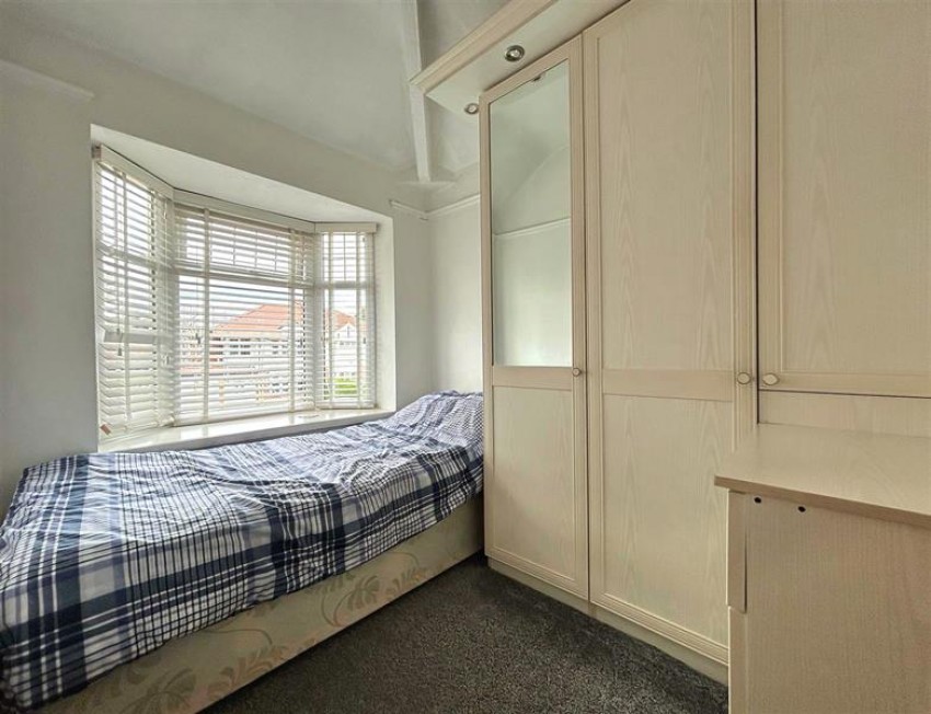 Images for Barnfield Crescent, Sale