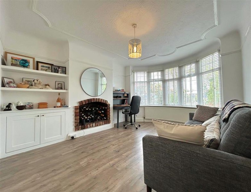 Images for Barnfield Crescent, Sale