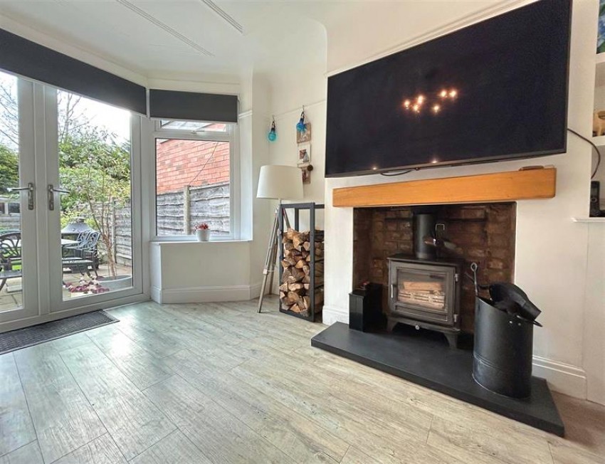 Images for Barnfield Crescent, Sale