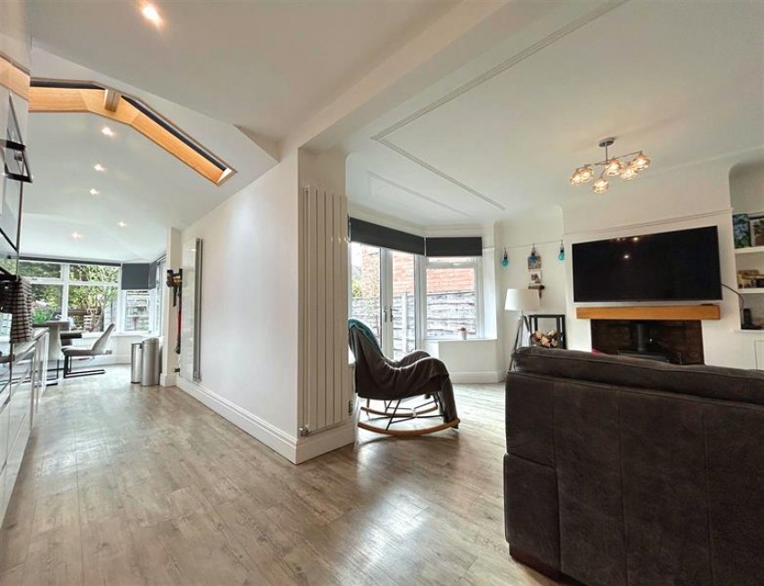 Images for Barnfield Crescent, Sale