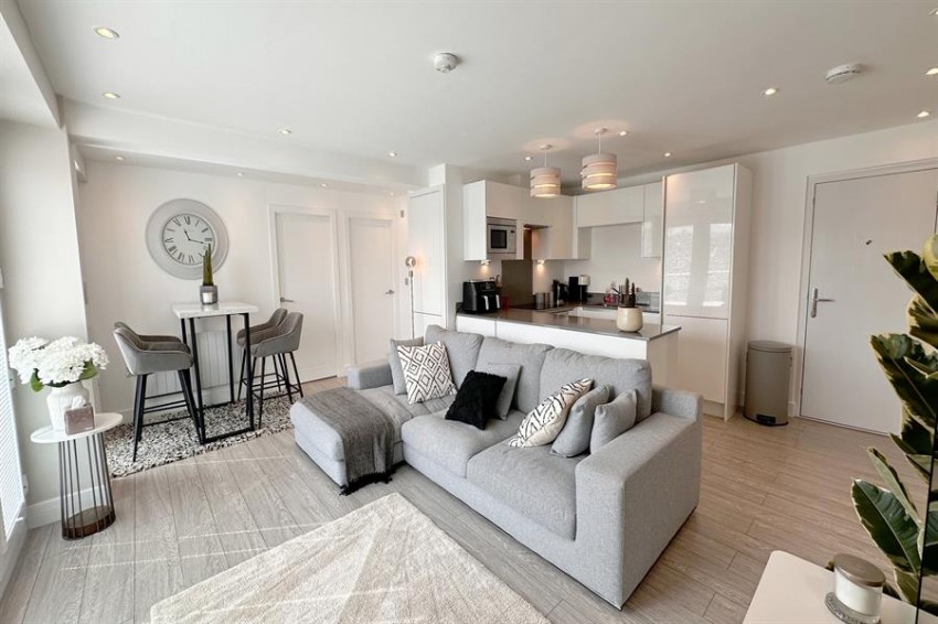 Images for Queensway, Poynton