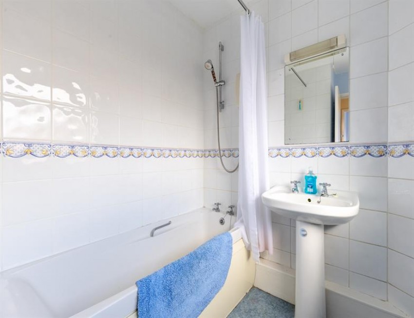 Images for Broom Crescent, Tarvin
