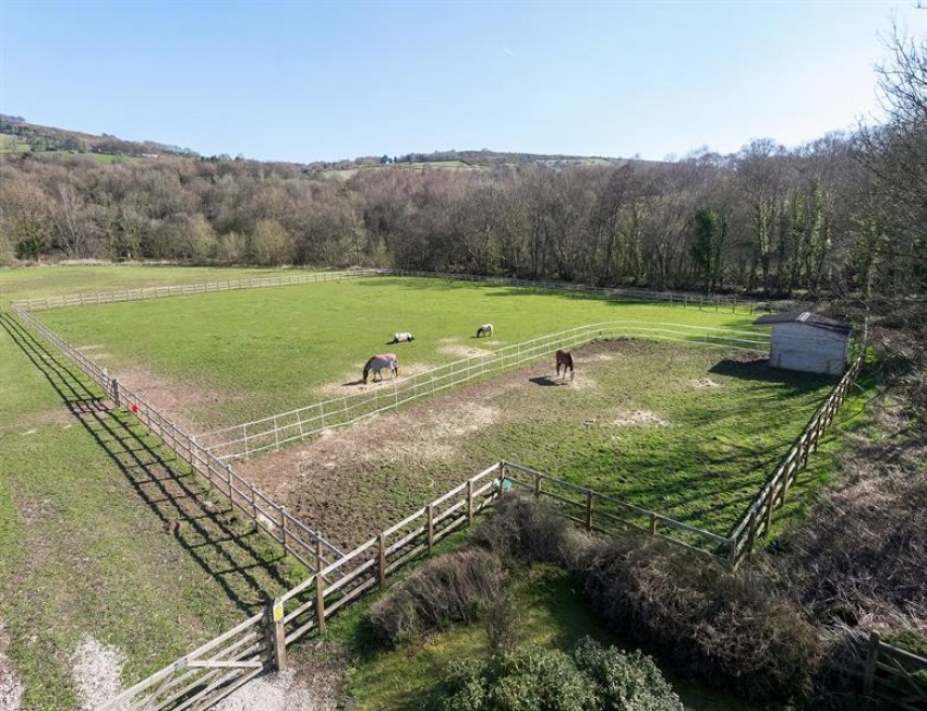 Images for Woodend Fold, Strines