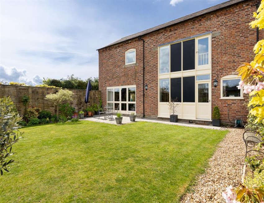 Images for A splendid barn with south facing garden off Hall Lane, Kelsall