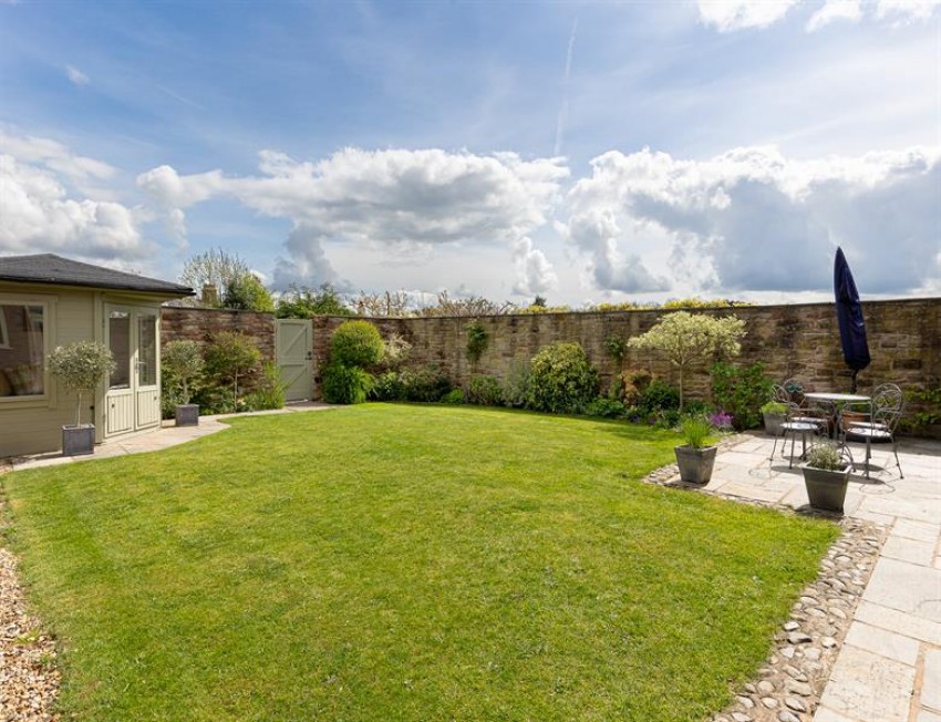 Images for A splendid barn with south facing garden off Hall Lane, Kelsall