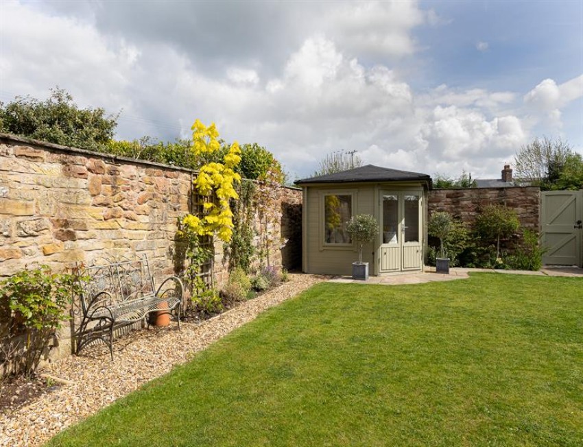 Images for A splendid barn with south facing garden off Hall Lane, Kelsall