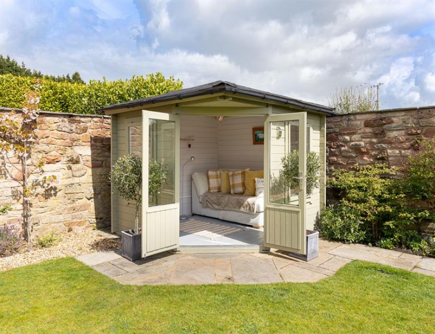 Images for A splendid barn with south facing garden off Hall Lane, Kelsall