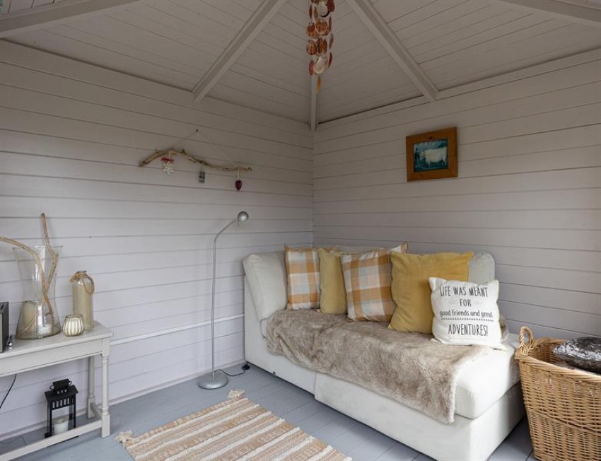 Images for A splendid barn with south facing garden off Hall Lane, Kelsall