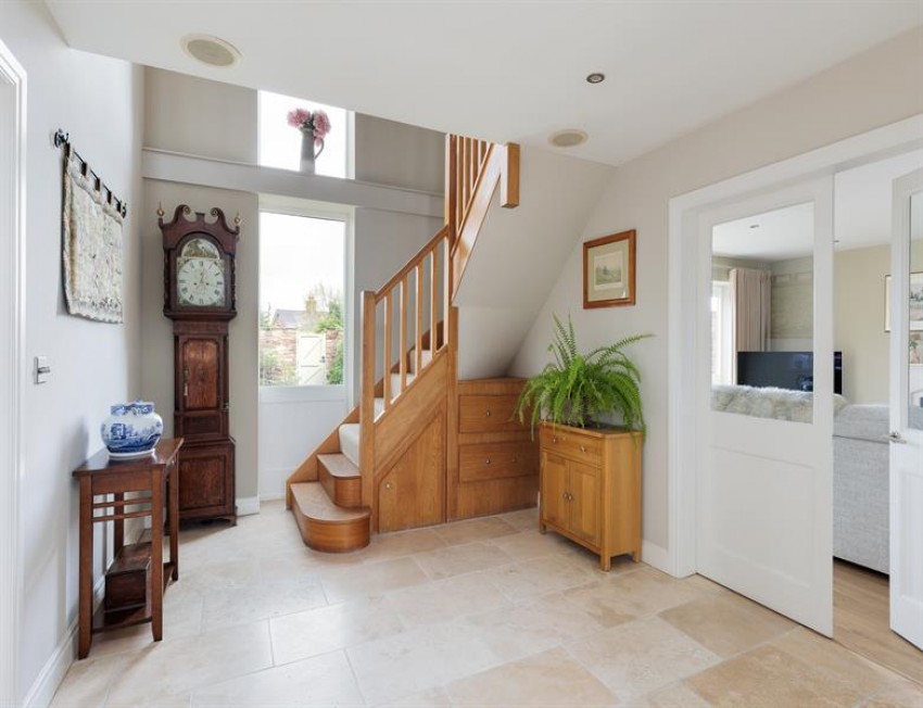 Images for A splendid barn with south facing garden off Hall Lane, Kelsall