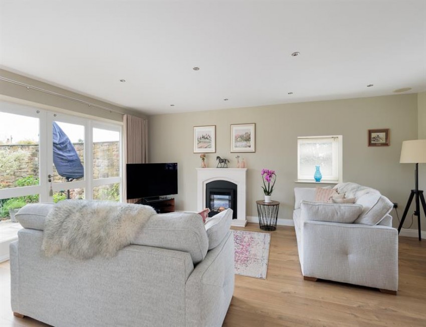 Images for A splendid barn with south facing garden off Hall Lane, Kelsall