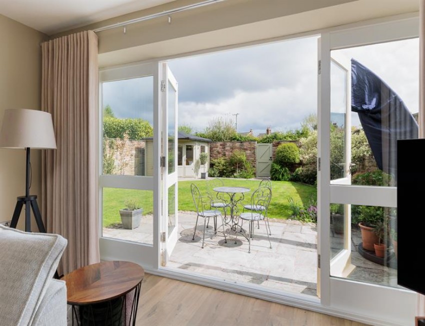 Images for A splendid barn with south facing garden off Hall Lane, Kelsall
