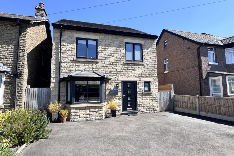Warmbrook Road, Chapel-En-Le-Frith, High Peak