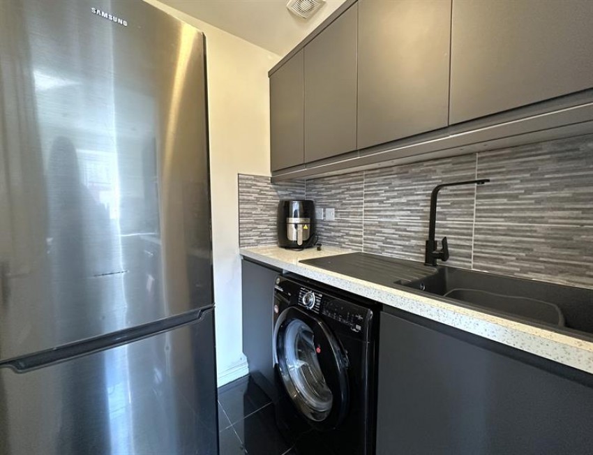 Images for Applemint Close, Broadheath, Altrincham