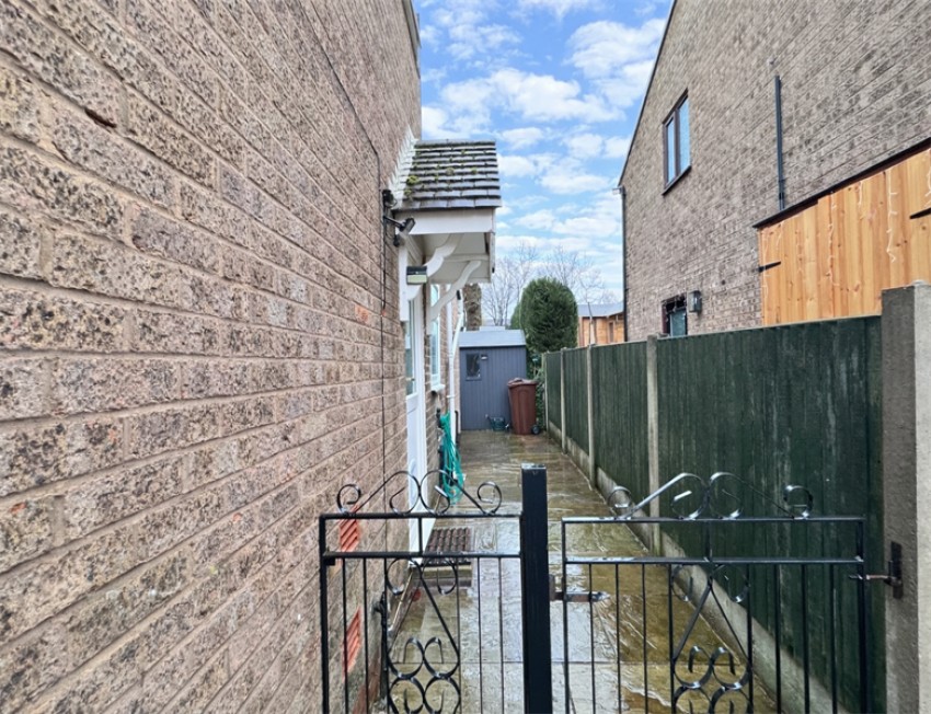 Images for Woodfield Close, Hadfield, Glossop