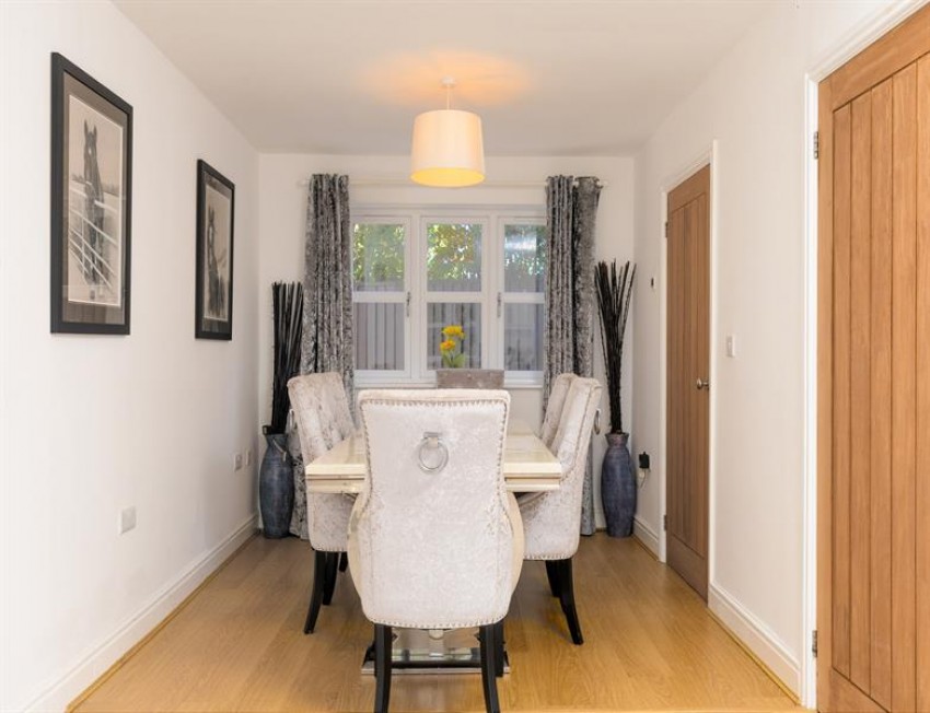 Images for Modern cottage with gated entrance and private driveway in Alpraham