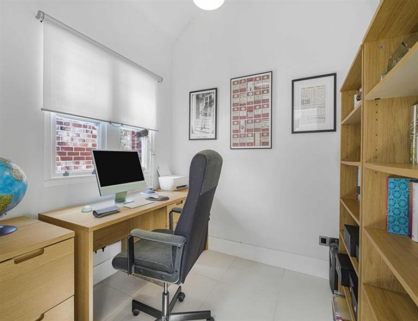 Images for Balmoral Road, Grappenhall, Warrington