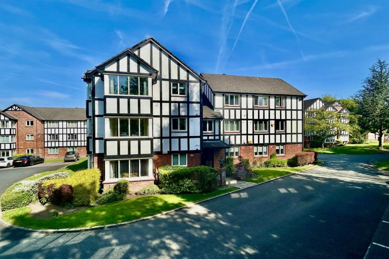 South View Gardens, Schools Hill, Cheadle