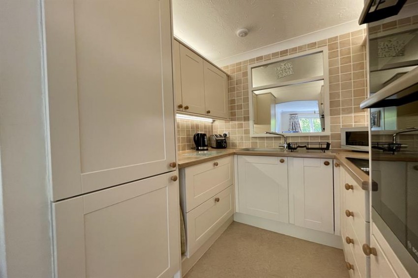 Images for Lynwood, Victoria Road, Wilmslow