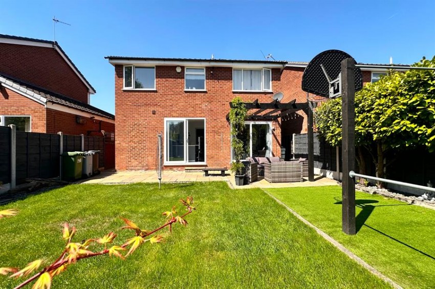 Images for Newstead Close, Poynton