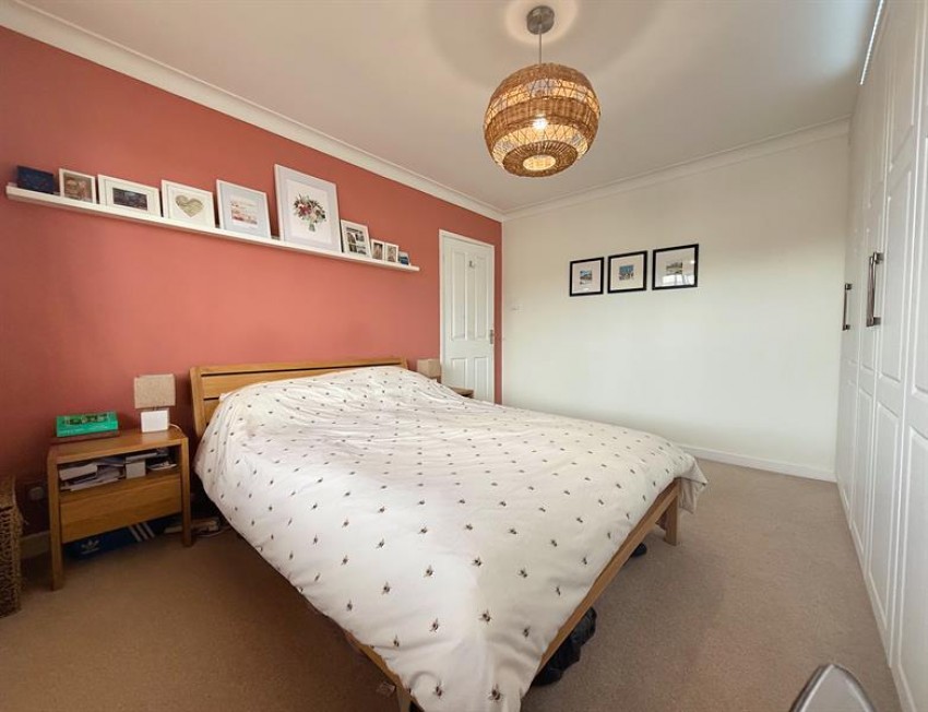 Images for Somerton Avenue, Sale