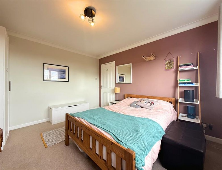 Images for Somerton Avenue, Sale