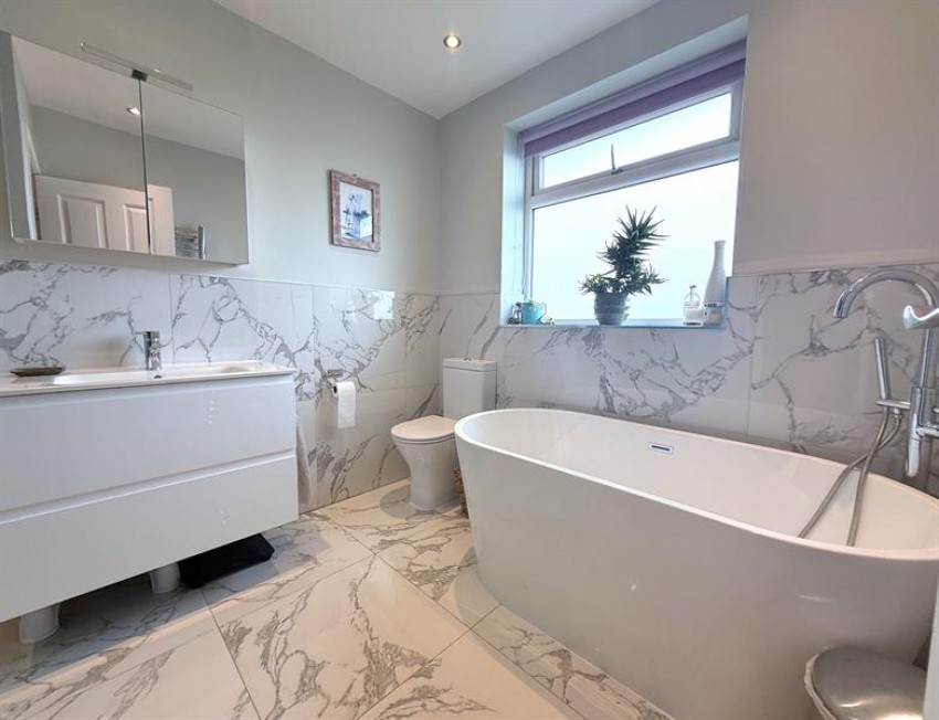 Images for Somerton Avenue, Sale