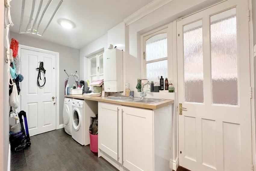 Images for Woodside Lane, Poynton