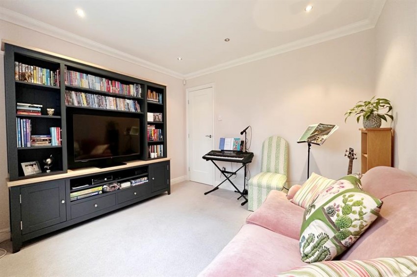 Images for Woodside Lane, Poynton