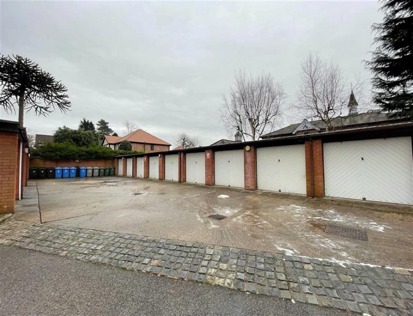 Images for Woodbourne Road, Sale