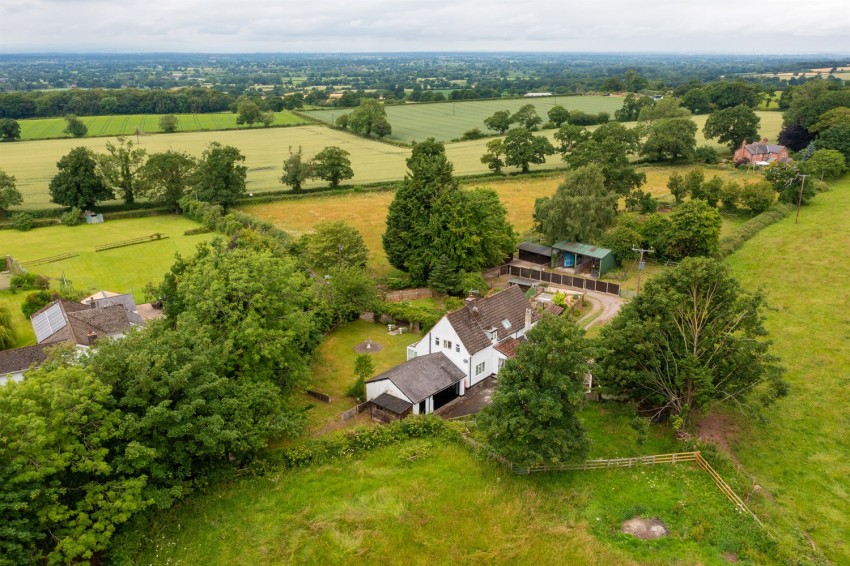 Images for Heath Green House - 4.73 acres, outbuildings and four bedroom house 