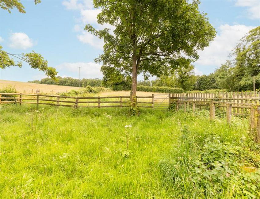 Images for Heath Green House - 4.73 acres, outbuildings and four bedroom house 
