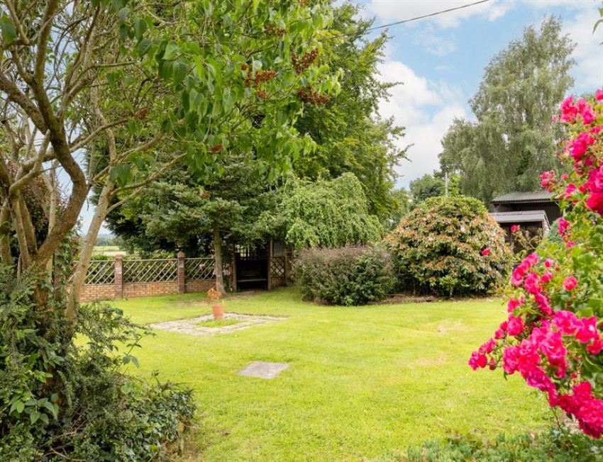 Images for Heath Green House - 4.73 acres, outbuildings and four bedroom house 