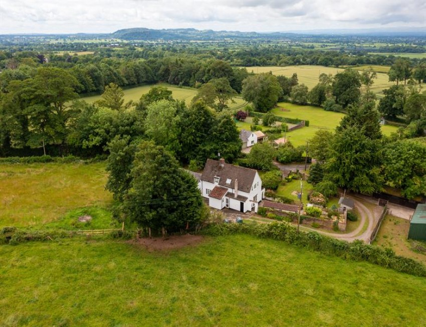 Images for Heath Green House - 4.73 acres, outbuildings and four bedroom house 