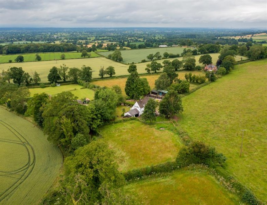 Images for Heath Green House - 4.73 acres, outbuildings and four bedroom house 
