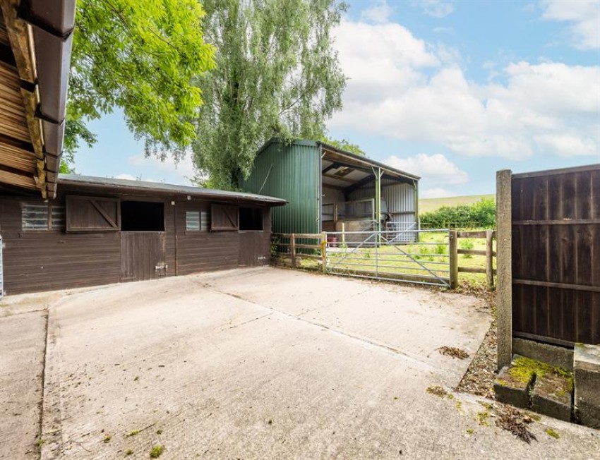 Images for Heath Green House - 4.73 acres, outbuildings and four bedroom house 